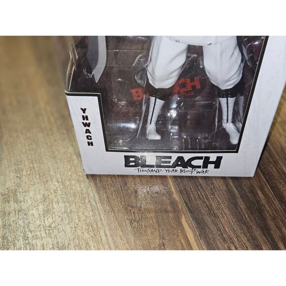 McFarlane Toys - BLEACH: Thousand-Year Blood War Yhwach 7in Action Figure - Picture 2 of 8